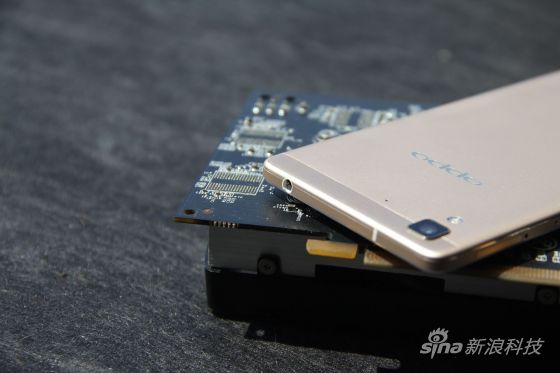 OPPO R7 OPPO R7