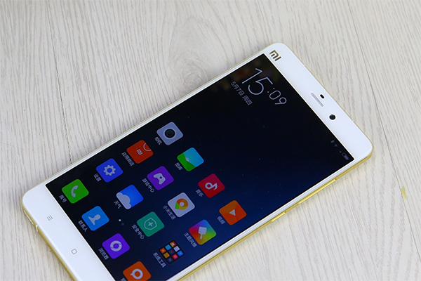 看電影/玩游戲 八大娛樂大屏智能機推薦