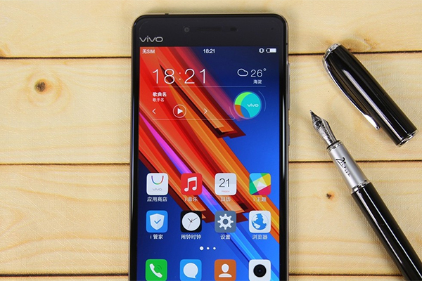 學生黨看過來 暑期值得關注的八款手機