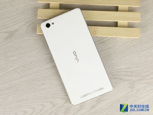 5.2英寸最美手機 vivo X5Pro首發價2698 