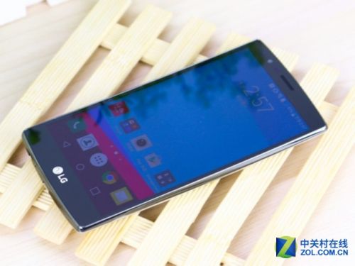 顏值爆表性能強(qiáng)勁 八大最新旗艦機(jī)盤點(diǎn) 