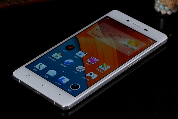 拍照本領哪家強 八大拍照實力派手機薦