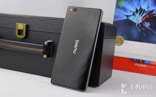 “無邊框”拍照強悍_樂視超級手機Max第1張圖