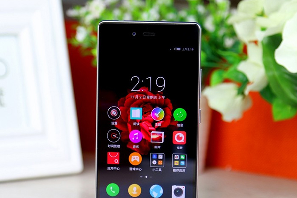 好用不貴是王道 1500元檔學生手機推薦