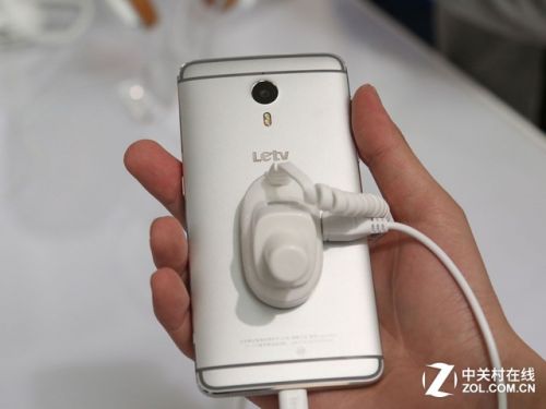 彰顯硬漢氣質(zhì) 八大高性能旗艦智能機(jī)薦 