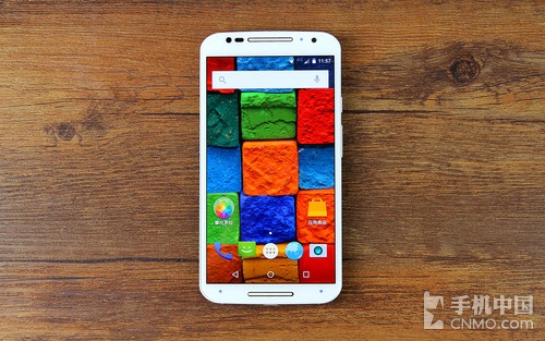 回歸中國首款力作 國行版MOTO X初品玩
