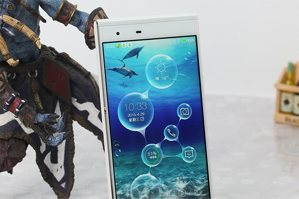 全金屬還是雙玻璃 八大時(shí)尚智能機(jī)推薦