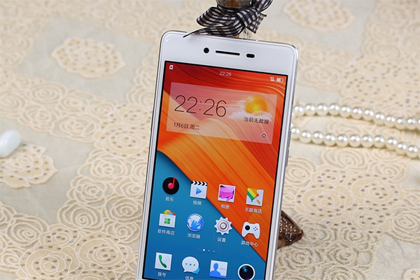 從少女到老婆婆 各年齡層女性手機推薦