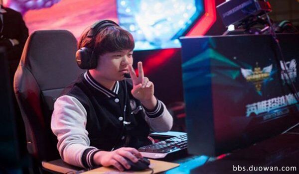 LPL夏季賽本周預(yù)告：黑馬再遇黑馬 天團(tuán)能否崛起