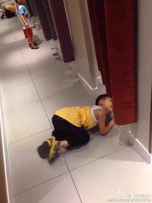 LOL圈微博調侃優衣庫，小智、洞主居然都在找種子？