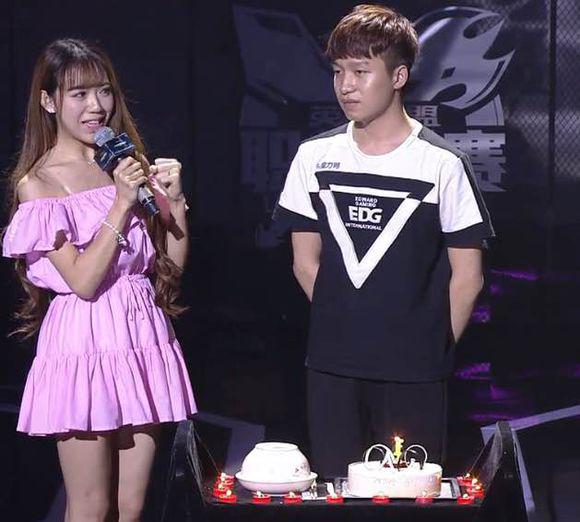 LOL聯(lián)賽為明凱過生日：他應(yīng)該得到尊重！沒夢想的人才是可怕的