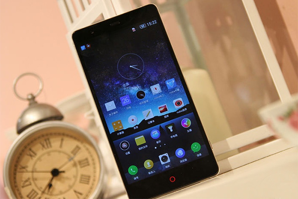 性能依舊強大 上代旗艦智能手機大推薦