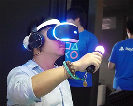 ChinaJoy落幕 虛擬現(xiàn)實(shí)設(shè)備 showgirl