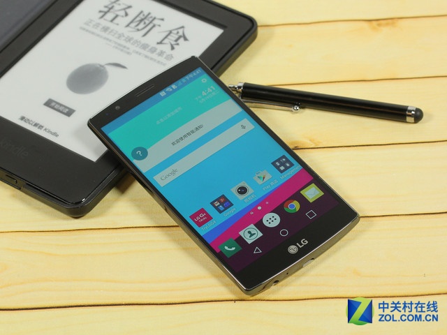 弧形背部設計 LG G4京東售價為3799元