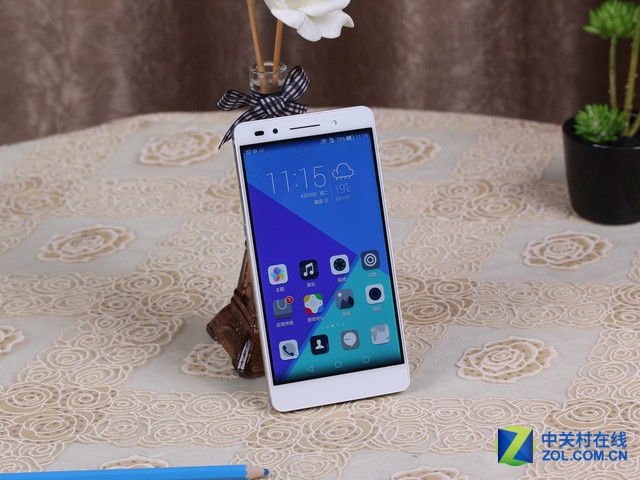 指紋+全網(wǎng)通 華為榮耀7商家報價2740元 