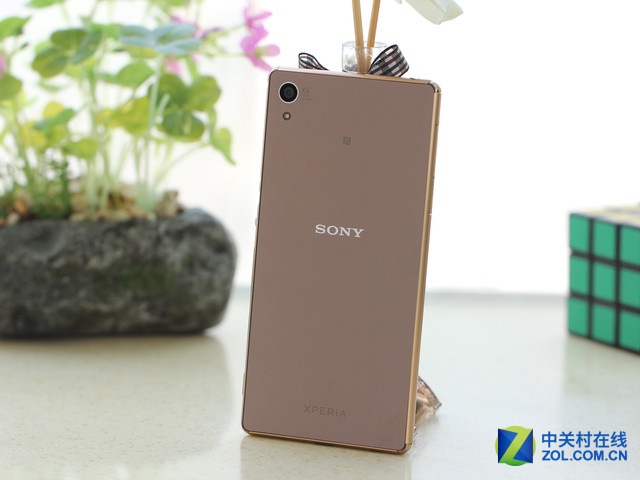 6.9mm三防+驍龍810 索尼Z3+Dual首發登場 