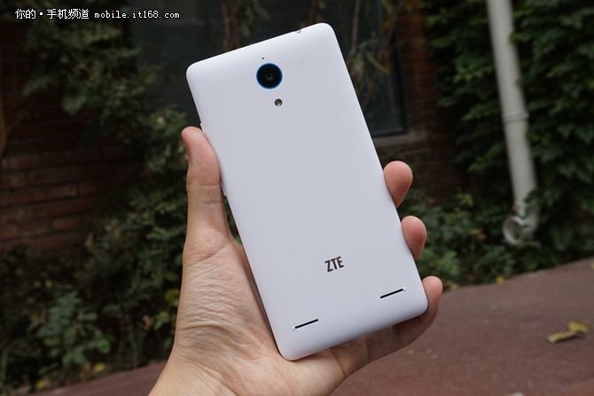 大屏4G全網(wǎng)通 中興V5 Max全網(wǎng)最低799元