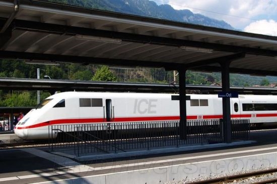 印尼高鐵爭(zhēng)奪：中國(guó)、日本方案都被打回