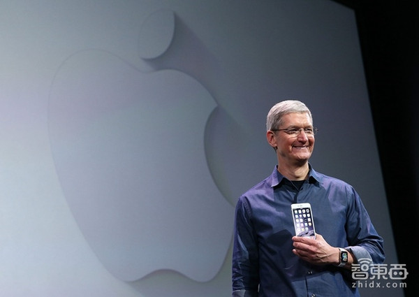 庫克與喬布斯?jié)u行漸遠？戳穿陰謀論的4種方式