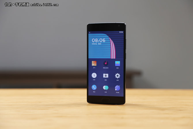 一加手機2高配2398元 現(xiàn)貨竟比官網(wǎng)便宜