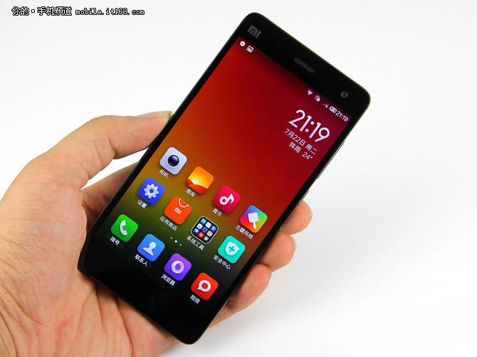 3GB運存小米4冰點價1260元 性價比之最