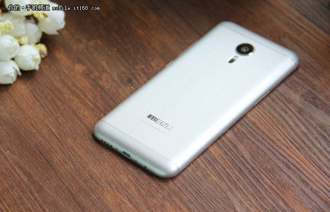 魅族MX5現(xiàn)貨1799元 本周國美銷量TOP10