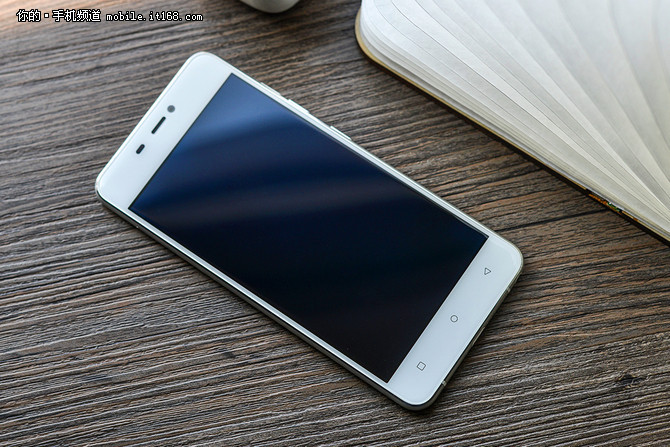 三星S6暴跌至2700元 本周超值手機匯總