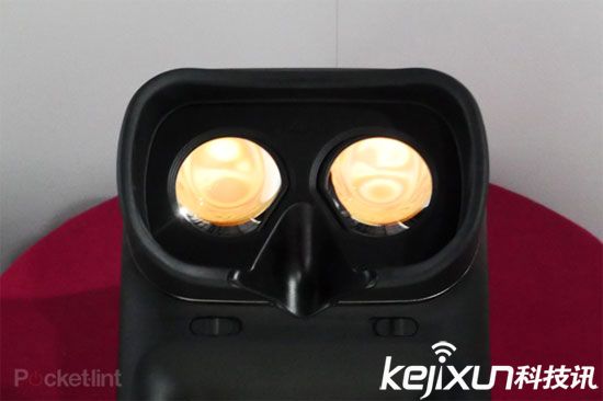 佳能推概念虛擬現(xiàn)實(shí)顯示器 手持外觀遭吐槽