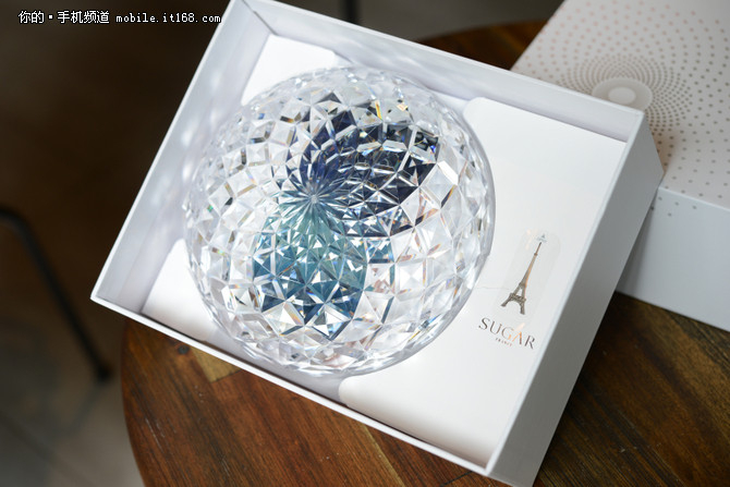 玫瑰金質感堪比蘋果 SUGAR 2C售2799元