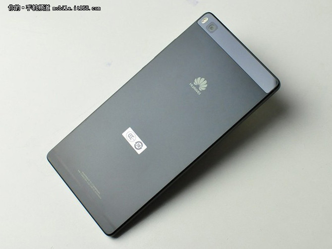 華為P8暴降至1900元