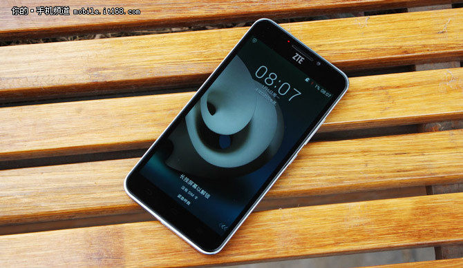 最便宜的驍龍801 中興GRAND SII僅649元