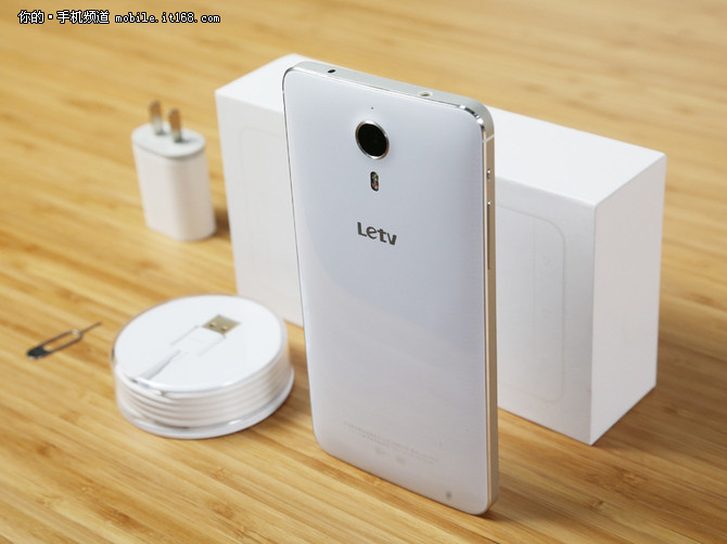 延續雙11優惠 樂視手機1底價現貨999元