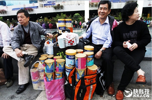 國產奶粉不輸進口：國人依然瘋搶洋奶粉