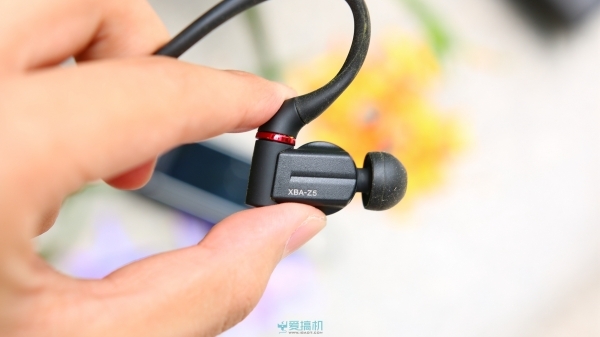 除了動次打次，什么才是選耳機(jī)正確的姿勢？