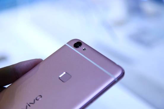 vivo參展中國移動全球合作伙伴大會  