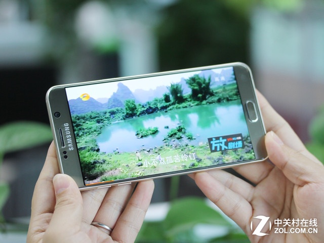 三星領銜旗艦耗電對比 FOTA升級能耗低  