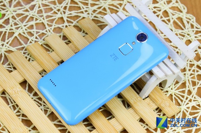 千元新機(jī)誠(chéng)意足  中興Blade A1真機(jī)圖賞