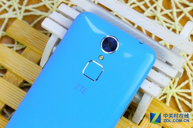 千元新機(jī)誠(chéng)意足  中興Blade A1真機(jī)圖賞