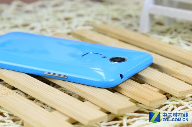 千元新機(jī)誠(chéng)意足 中興Blade A1真機(jī)圖賞