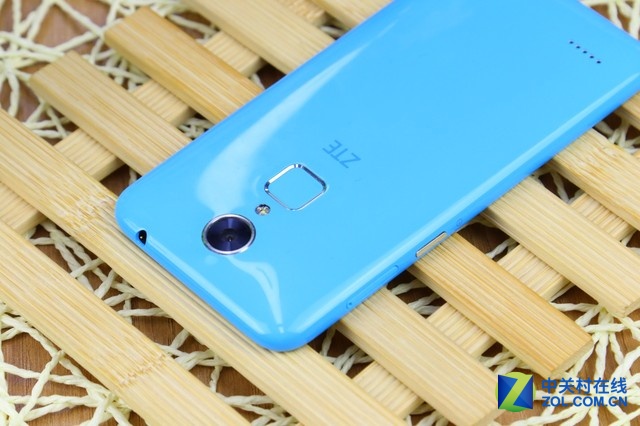 千元新機(jī)誠(chéng)意足 中興Blade A1真機(jī)圖賞