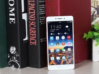 影像+閃充 十年OPPO用心打造精品手機(jī)