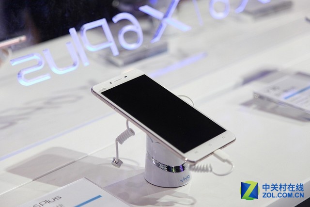 聚焦移動大會 玫瑰金版vivo X6Plus閃耀