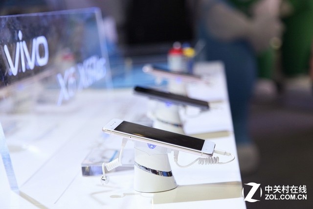 聚焦移動大會 玫瑰金版vivo X6Plus閃耀