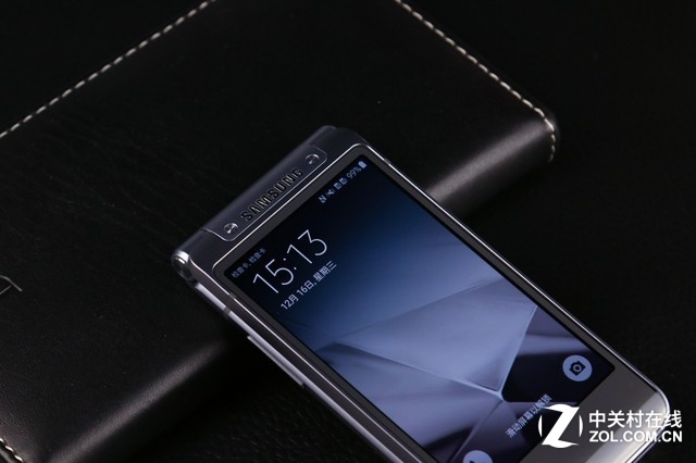 越覽天地 豪氣十足 三星W2016真機(jī)圖賞