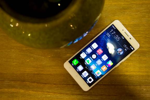 詮釋更強更快 夠快才暢快vivo X6Plus熱賣 