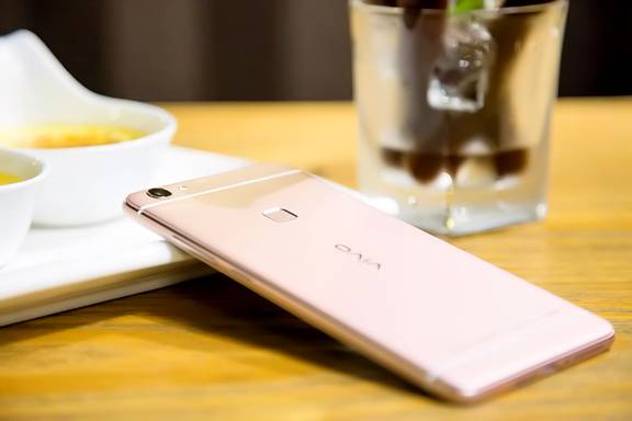 詮釋更強更快 夠快才暢快vivo X6Plus熱賣 