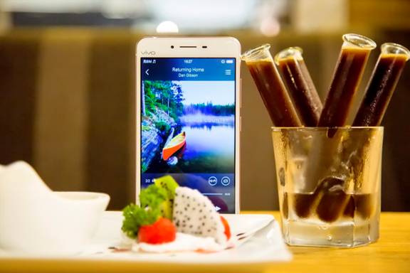 詮釋更強更快 夠快才暢快vivo X6Plus熱賣 