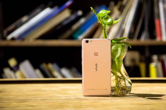 詮釋更強更快 夠快才暢快vivo X6Plus熱賣 