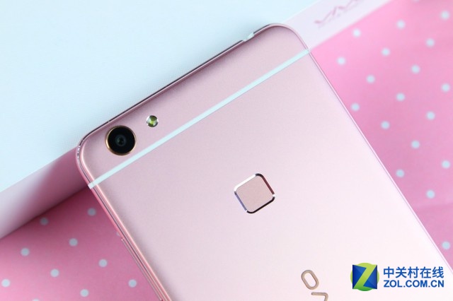 粉嫩迷人 玫瑰金版vivo X6Plus真機(jī)圖賞