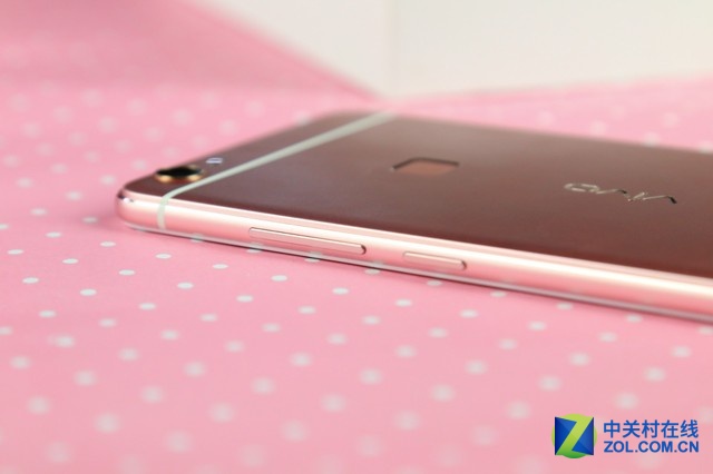 粉嫩迷人 玫瑰金版vivo X6Plus真機(jī)圖賞